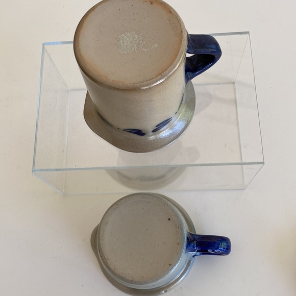 Vintage Stoneware Pottery Set of 2 - Picture 3 of 9